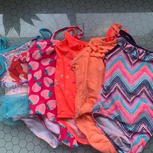 Lot of 5 girls swimsuits size 2t